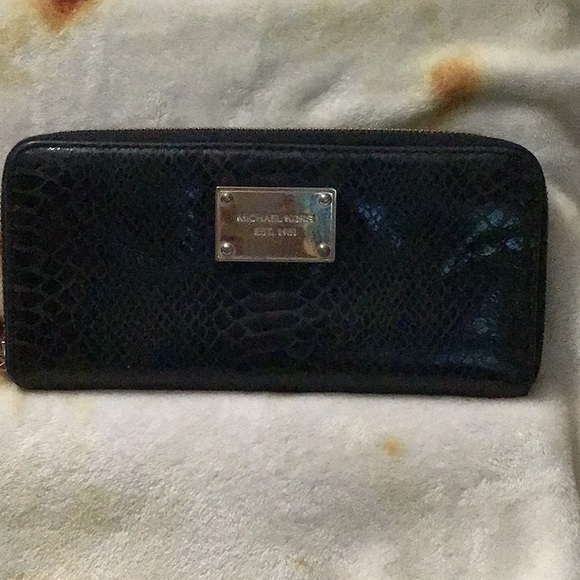 Michael Kors Accessories - Michael Kors Black Snake Print Wallet